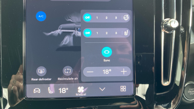 Volvo XC40 2.0 B4P Plus Dark 5dr Auto Petrol Estate